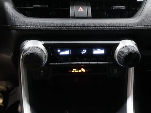 Used 2024 Toyota RAV4 LE image 29