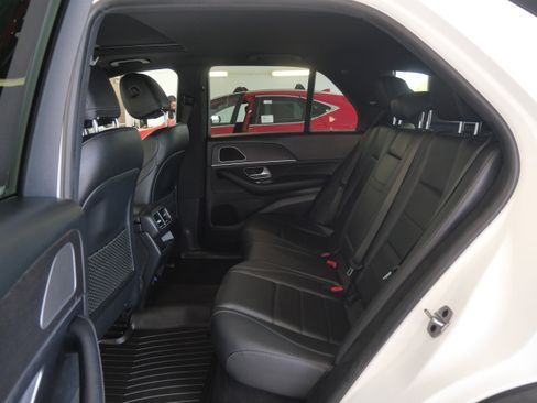 Used 2024 Mercedes-Benz GLE 450 4MATIC image 10