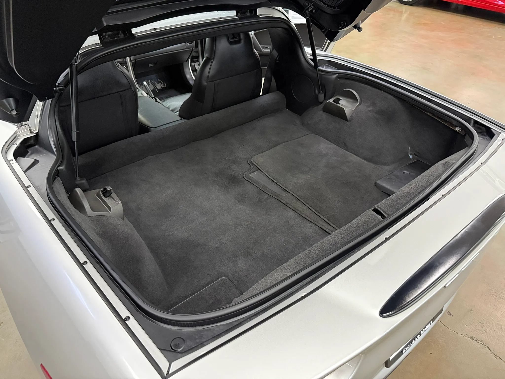 Used 2007 Chevrolet Corvette Coupe w/ Preferred Equipment Group RWD image 10