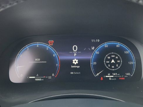 Used 2023 Toyota Highlander L image 21