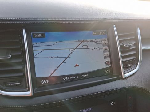 Used 2019 INFINITI QX50 Essential w/ Premium Heat Package image 17