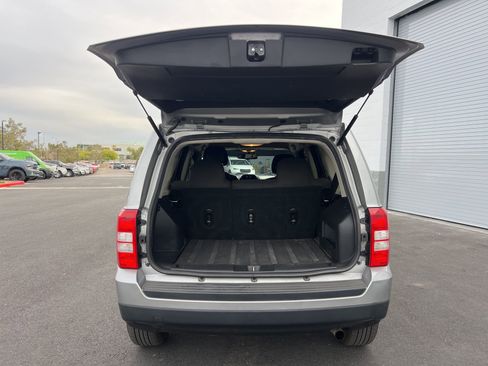 Used 2016 Jeep Patriot Latitude image 15