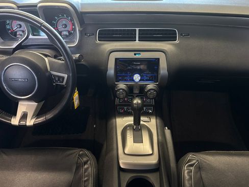 Used 2010 Chevrolet Camaro SS w/ RS Package RWD image 9