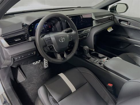 New 2026 Toyota Camry SE Nightshade image 10