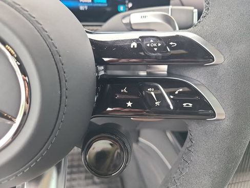 Used 2027 Mercedes-Benz G 63 AMG 4MATIC image 26