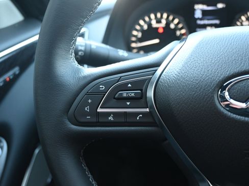 Used 2023 INFINITI Q50 Sensory image 18