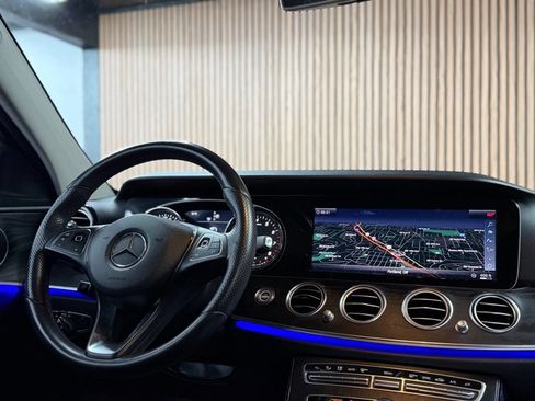 Used 2018 Mercedes-Benz E 300 image 6