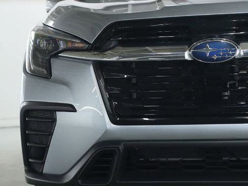 Used 2023 Subaru Ascent Premium w/ Convenience Package image 6