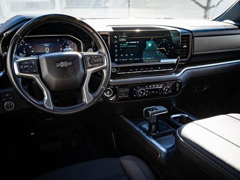 Used 2023 Chevrolet Silverado 1500 RST w/ Protection Package image 4