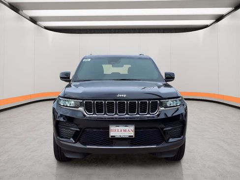 New 2025 Jeep Grand Cherokee Laredo X image 2
