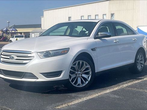 Used 2013 Ford Taurus Limited image 2