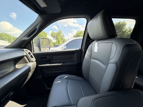 New 2026 RAM 3500 Tradesman AWD/4WD image 31