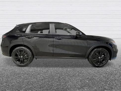 New 2027 Honda HR-V Sport image 8