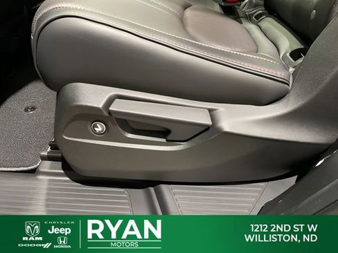 New 2026 Honda Pilot Black Edition image 44