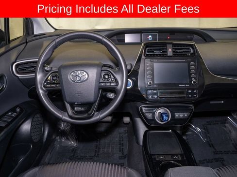 Used 2022 Toyota Prius Prime LE FWD image 7