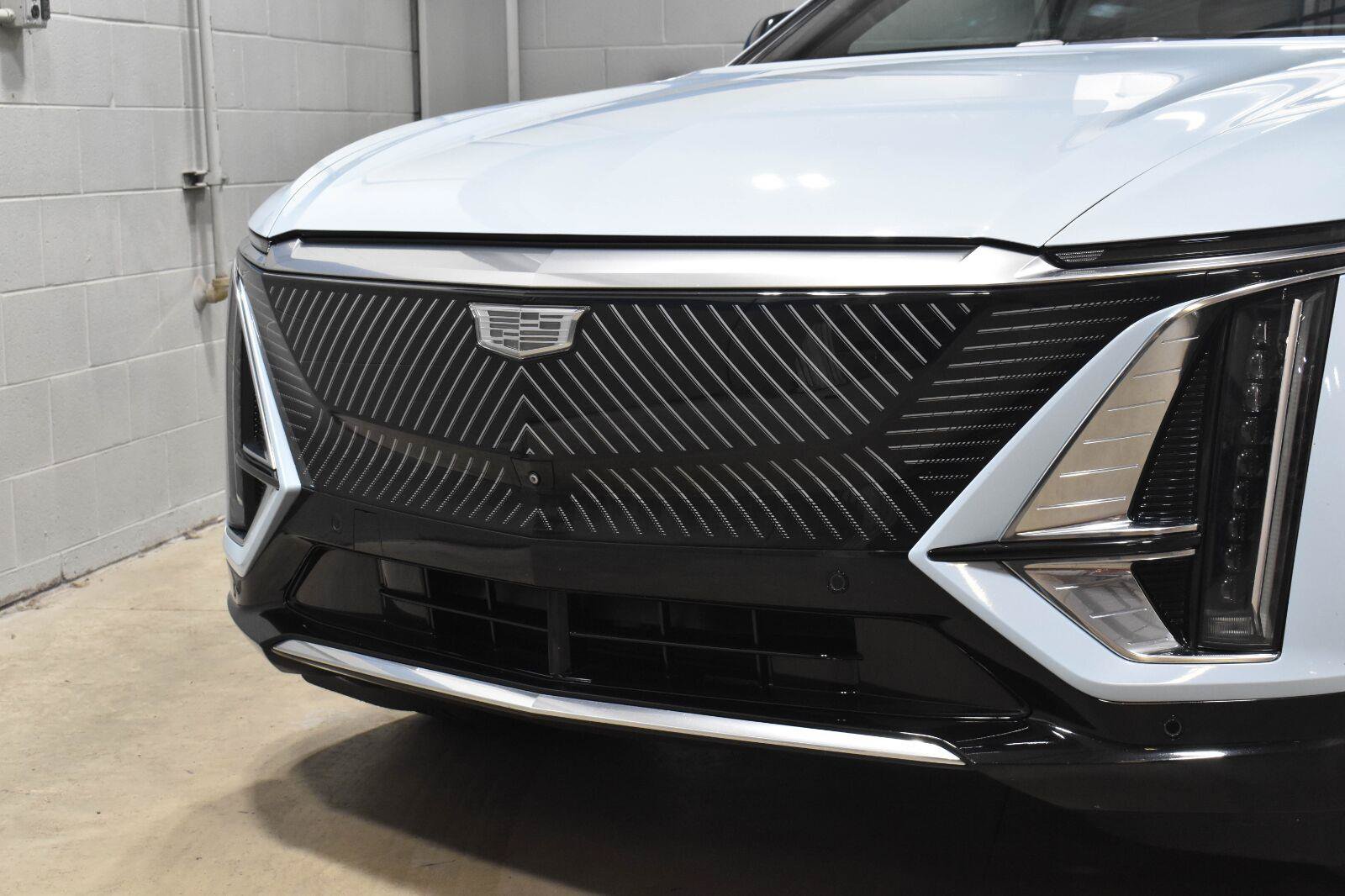 Certified 2024 Cadillac Lyriq Sport w/ LPO, Floor Liner Package AWD/4WD image 29