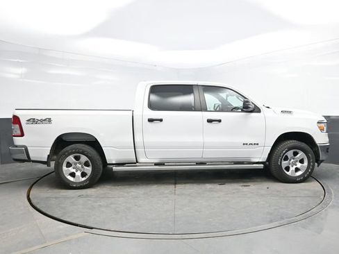 Used 2023 RAM 1500 Big Horn AWD/4WD image 9