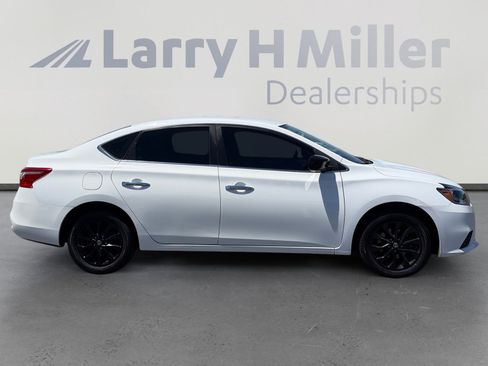 Used 2018 Nissan Sentra S w/ S Midnight Style Package FWD image 6