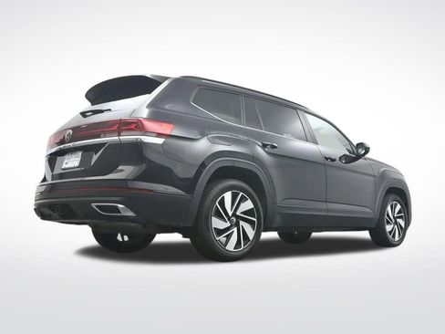Used 2024 Volkswagen Atlas SE FWD image 35