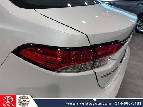 Certified 2022 Toyota Corolla LE image 11