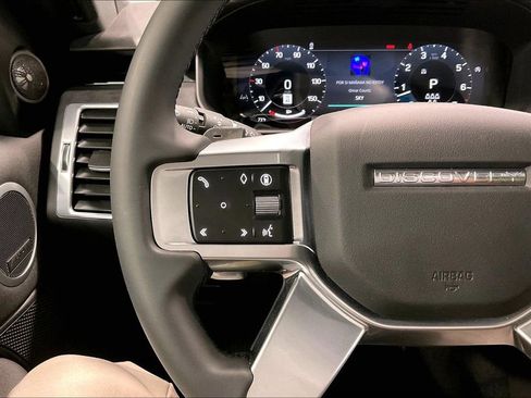 Used 2025 Land Rover Discovery S AWD/4WD image 11