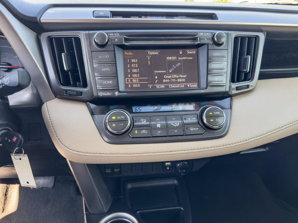 Used 2014 Toyota RAV4 XLE AWD/4WD image 27