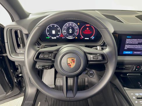 Certified 2026 Porsche Cayenne AWD/4WD image 10