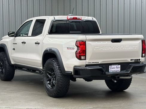 Used 2026 Chevrolet Colorado Trail Boss AWD/4WD image 3