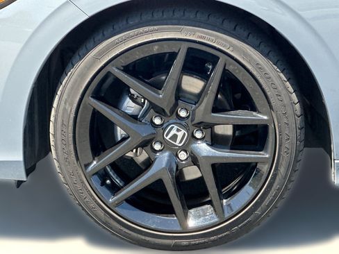 Used 2023 Honda Civic Sport image 12