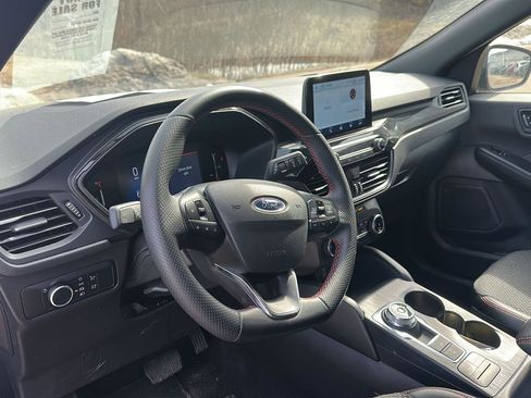 Used 2025 Ford Escape ST-Line image 16