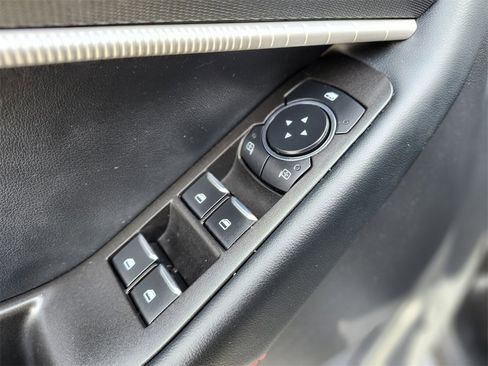 Certified 2025 Ford Explorer ST-Line image 19