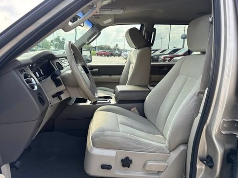 Used 2008 Ford Expedition XLT AWD/4WD image 4