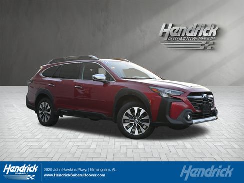 Used 2025 Subaru Outback Touring XT image 1
