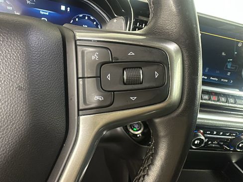 Used 2022 Chevrolet Silverado 1500 LTZ w/ LTZ Premium Package AWD/4WD image 21