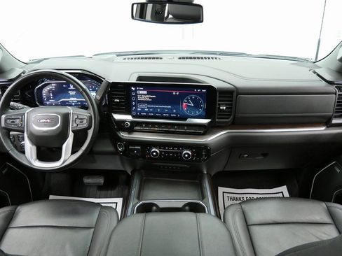 Used 2025 GMC Sierra 3500 SLT w/ SLT Premium Package image 23