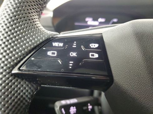 Used 2025 Audi SQ5 Premium Plus w/ Premium Plus Package image 24