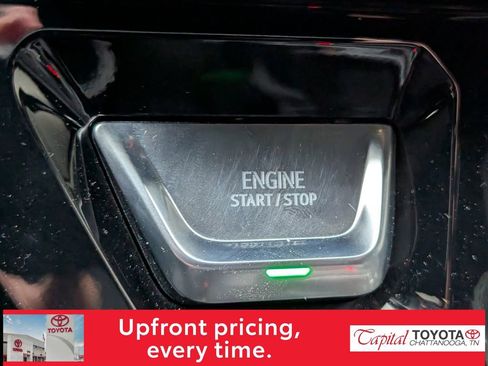 Used 2024 GMC Sierra 1500 AT4X image 19