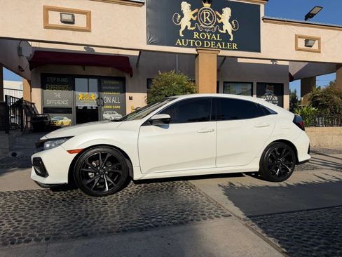 Used 2019 Honda Civic LX image 8