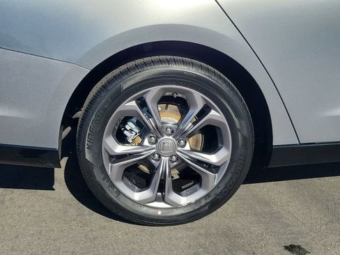 Used 2024 Honda Accord EX-L image 6