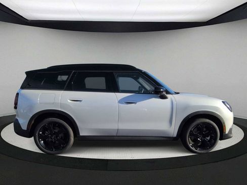 New 2026 MINI Cooper Countryman S w/ Comfort Package Max image 9