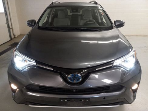 Used 2016 Toyota RAV4 Limited image 6