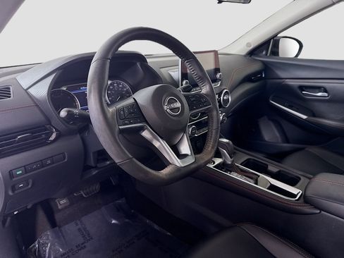 Used 2024 Nissan Sentra SR w/ SR Premium Package image 23