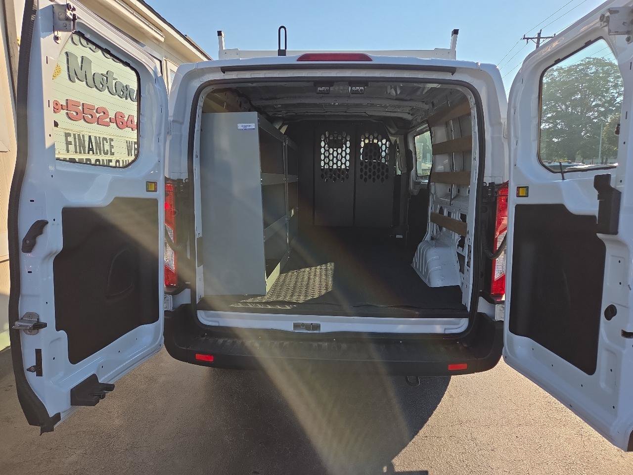 Used 2025 Ford Transit 250 Low Roof w/ Exterior Upgrade Package RWD image 5
