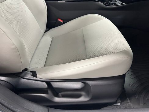 Used 2024 Toyota Prius Limited image 59