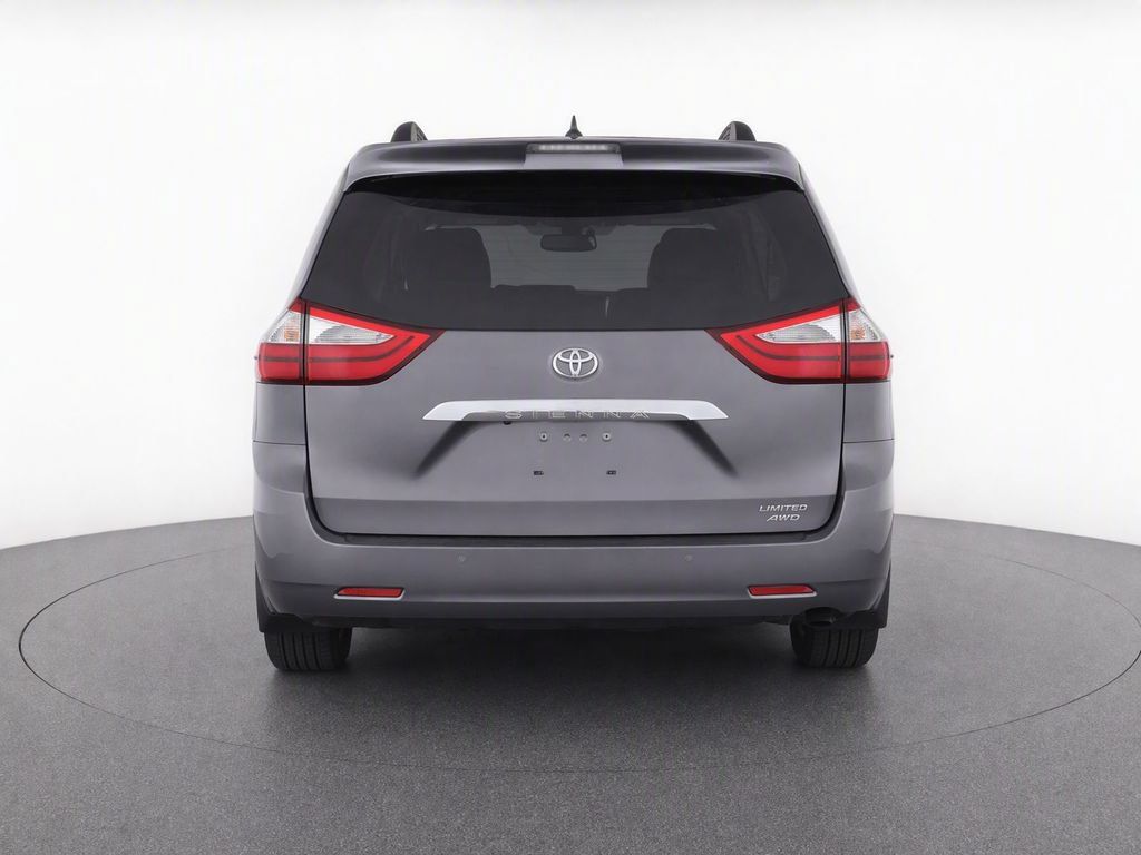 Used 2019 Toyota Sienna Limited Premium AWD/4WD image 7