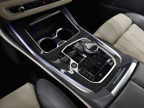 Used 2023 BMW X7 M60i w/ Executive Package AWD/4WD image 38