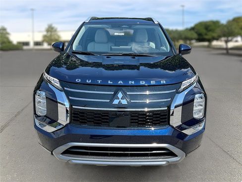 New 2025 Mitsubishi Outlander SEL image 2