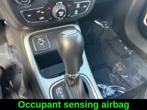 Certified 2019 Jeep Compass Latitude FWD image 15