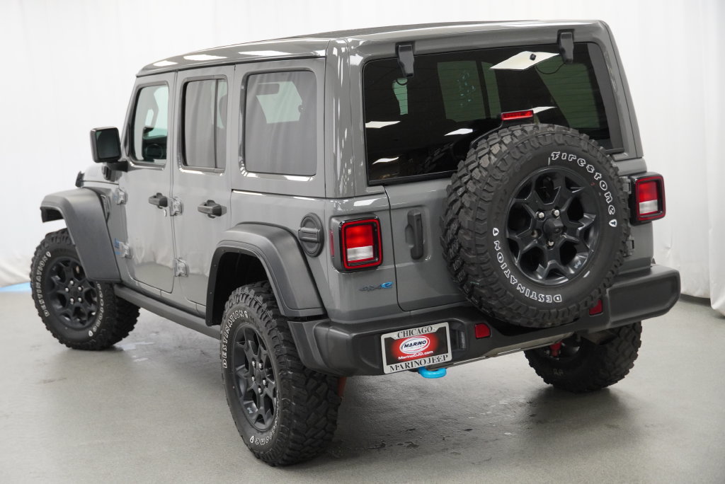 Used 2023 Jeep Wrangler Unlimited w/ Sun & Screen Package AWD/4WD image 16
