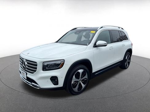 Used 2025 Mercedes-Benz GLB 250 image 4
